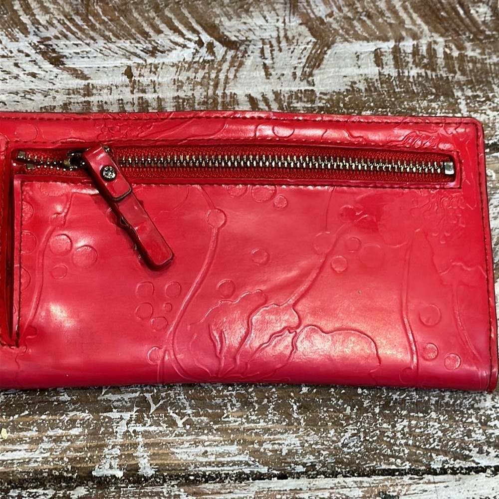 ♠️KATE Spade♠️ Red/Orange Bifold Leather Wallet w/texture imprint see detail pic - Picture 3 of 5